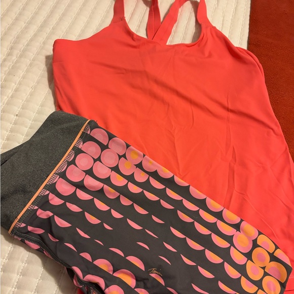VGUC Ivy Park Peach Workout Tank - Picture 6 of 6